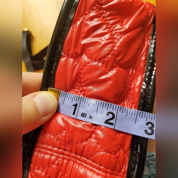 NWOT Betsey Johnson hot pink, red & black quilted hearts crossbody bag. - Picture 7 of 16